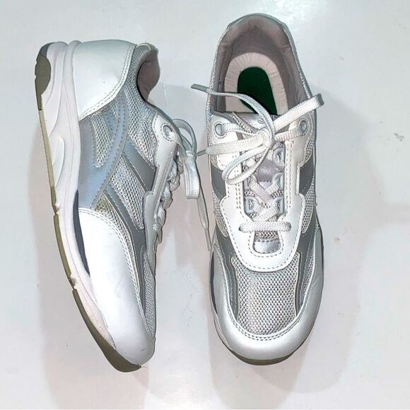 SAS Tour Mesh White and Gray Mesh Sneakers Size 10.5 Unisex - Picture 2 of 14